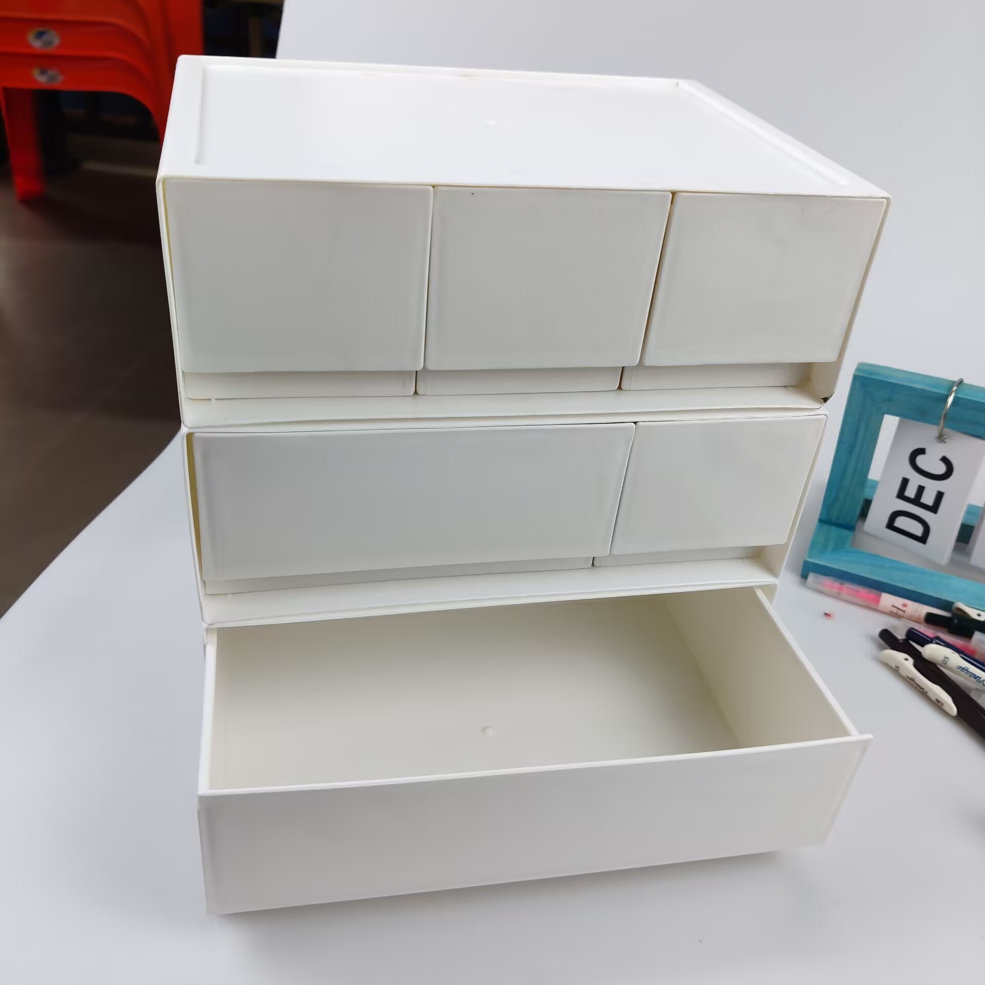 Pudełko do przechowywania na b – Desk Setup Shelves recenzja i cena